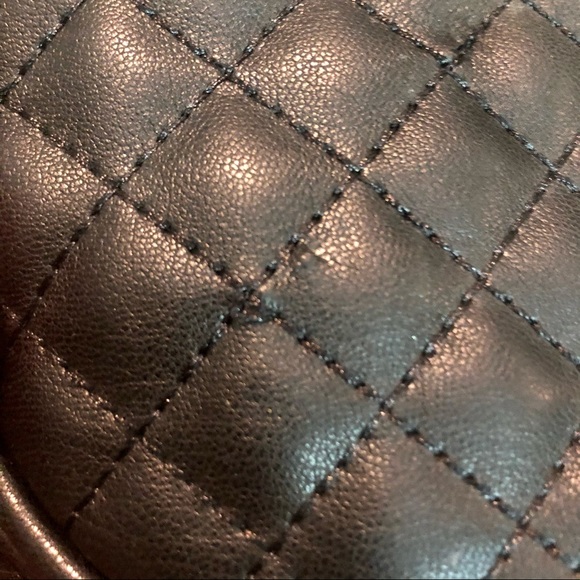 Ellen Tracy Quilted Belt Bag / Fanny Pack - Picture 3 of 7